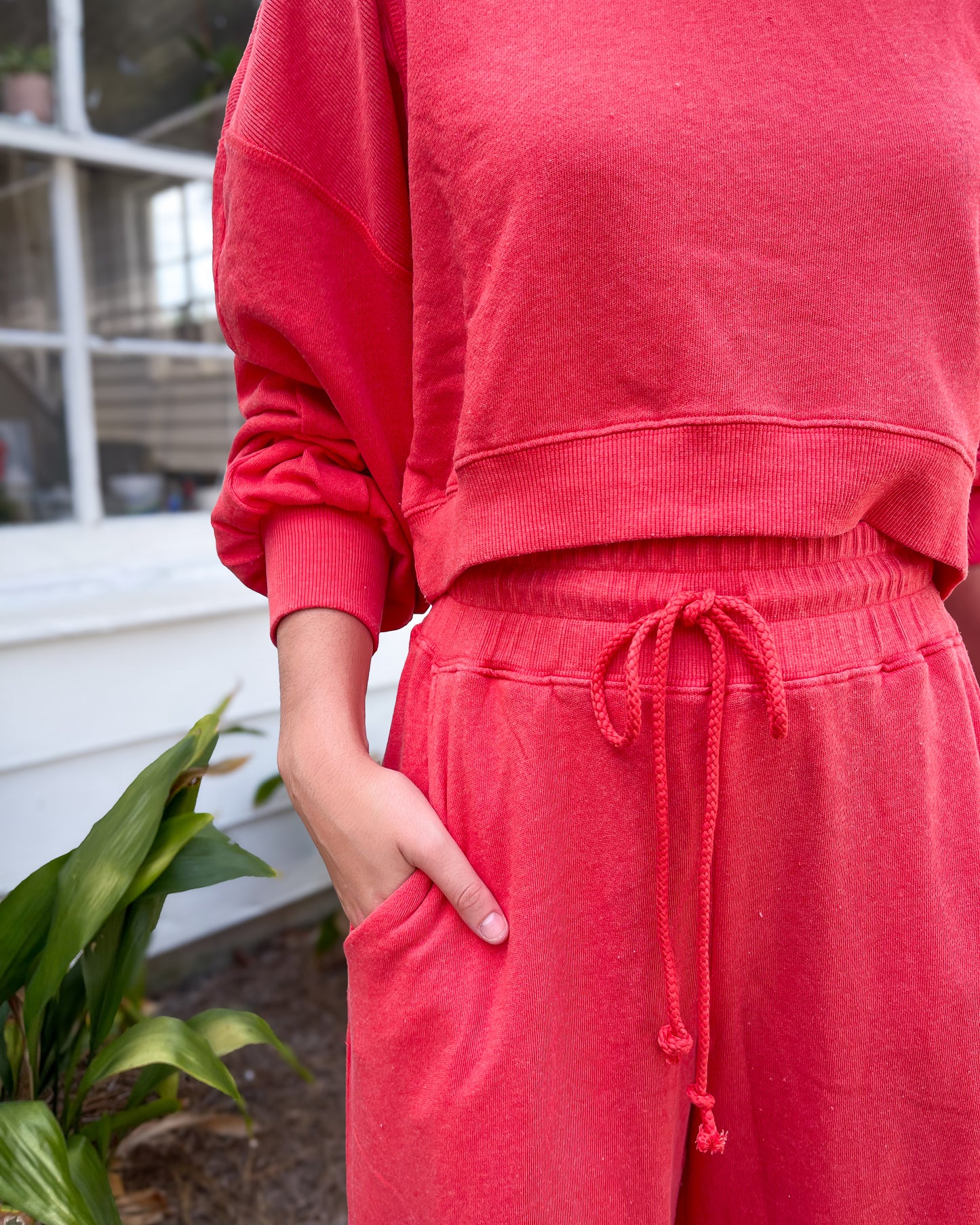 Ribbed Semi Cropped Sweatshirt