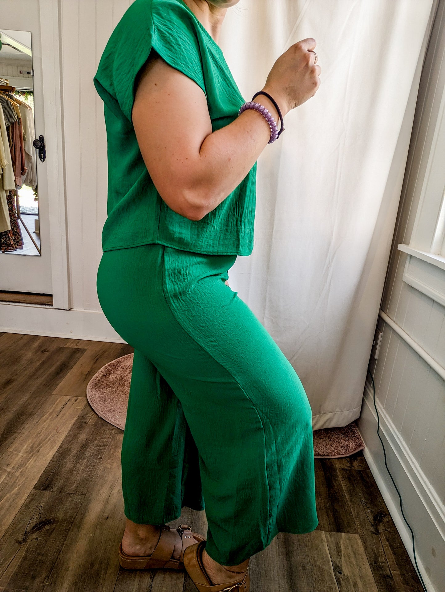 *Final Sale* Spritz Elastic Waist Band Cropped Pant