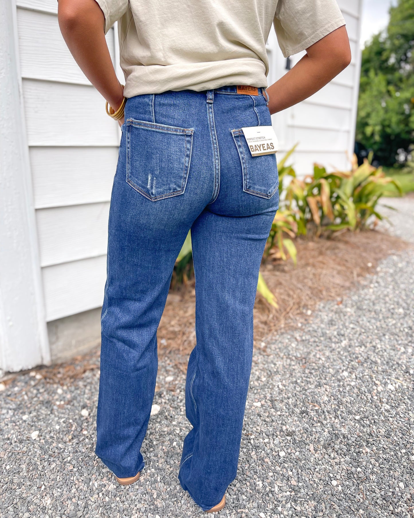 Bella Super High Rise Wide Leg w/ Raw Hem Denim Jeans