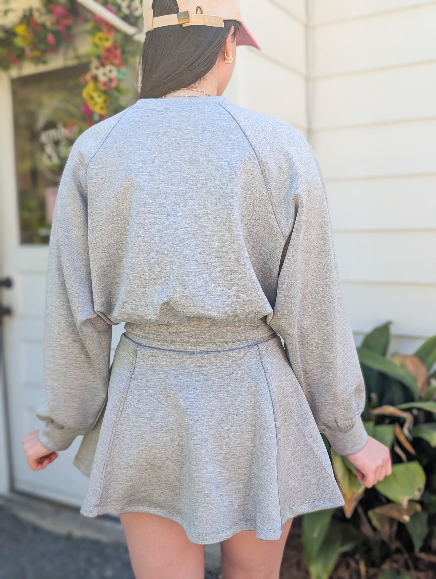 Neoprene Raglan Cropped Sweatshirt