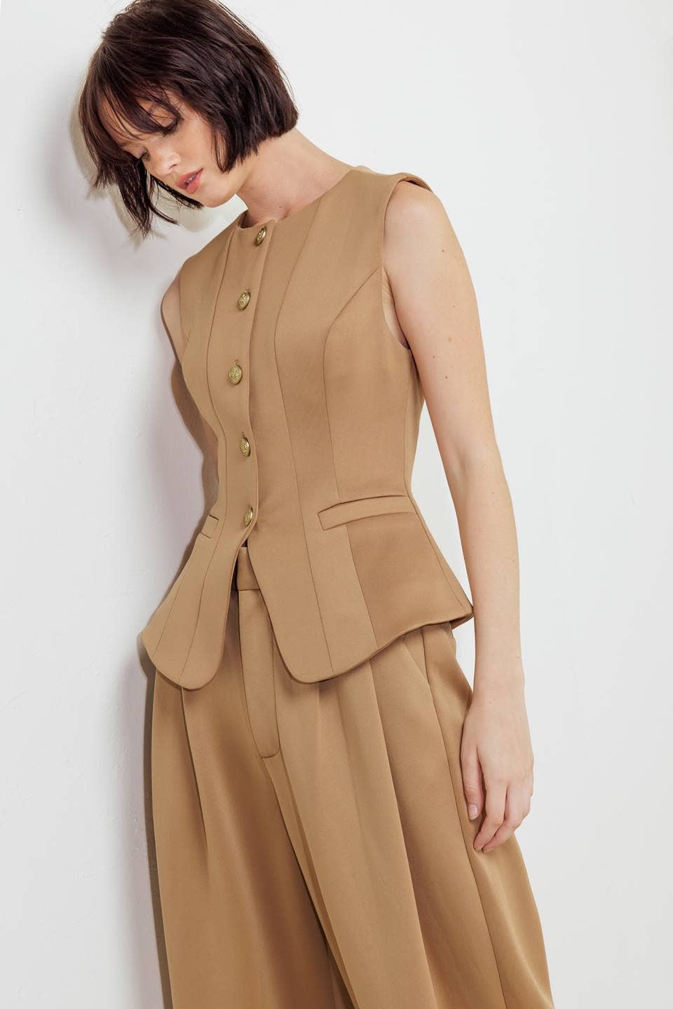 Solid Princess Seam Camel Fitted Vest